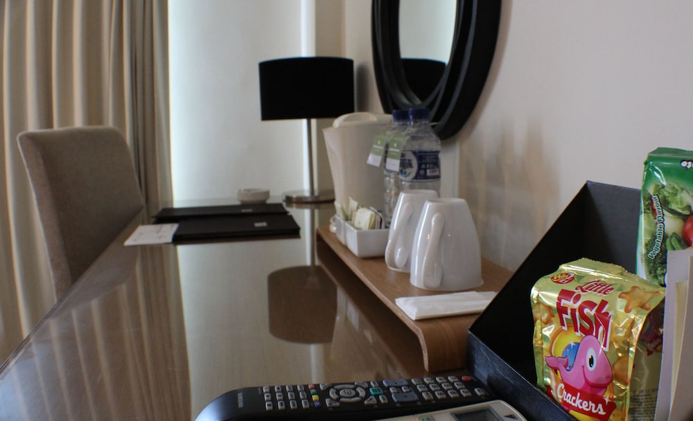 Hotel Santika Pandegiling 23/55