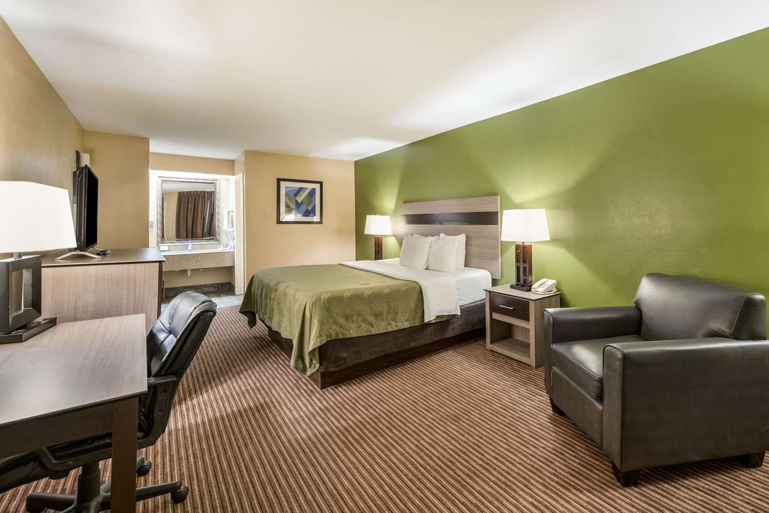 Quality Inn Suites Garland East Dallas 42/56