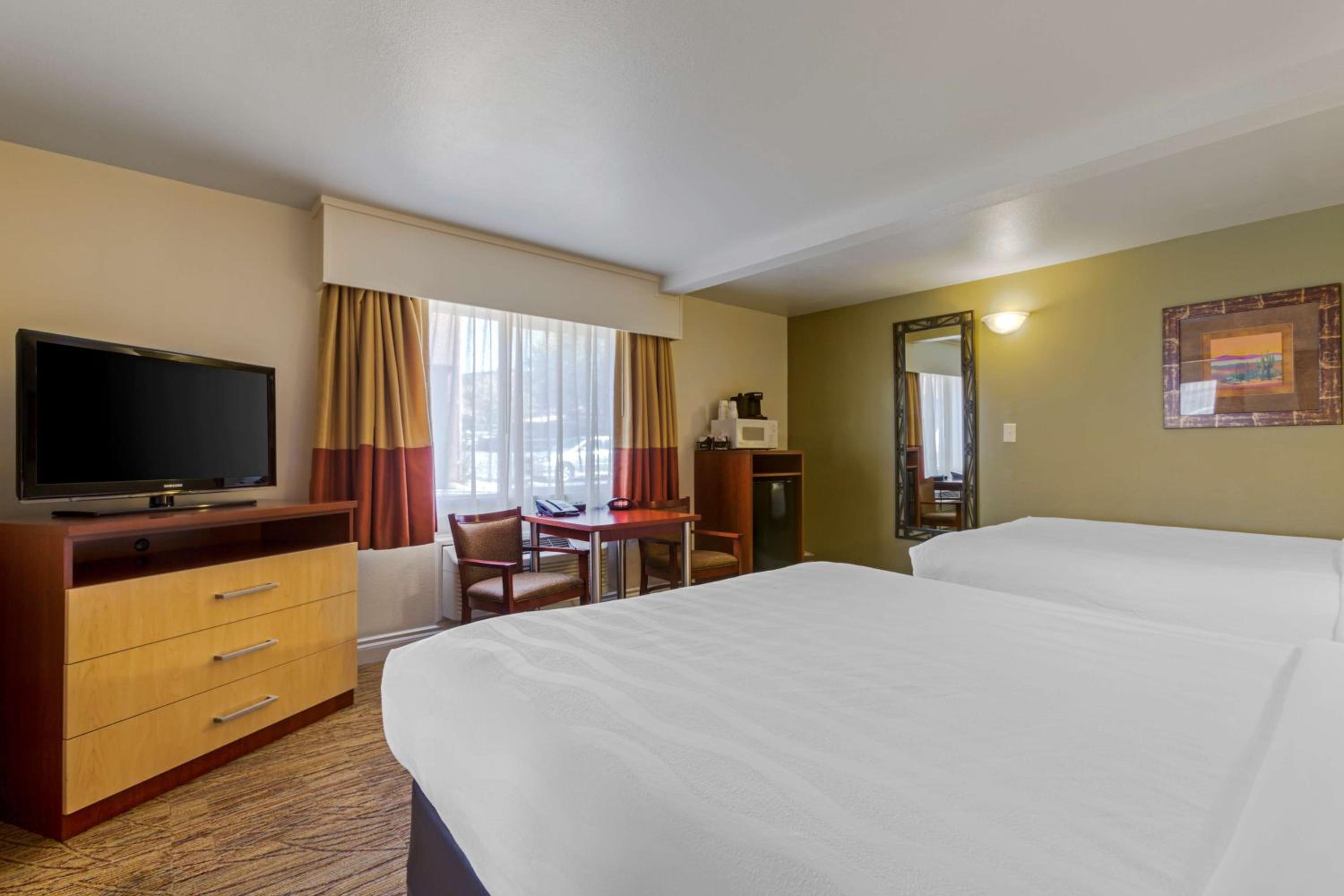 جناح عائلي، Best Western Red Hills 2/9