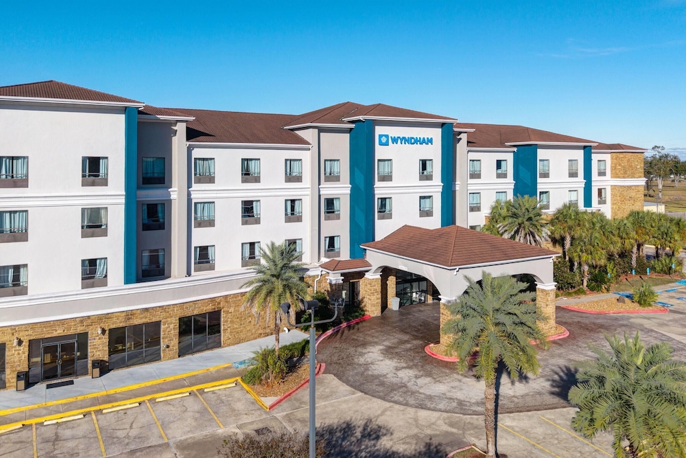 Wyndham Lake Charles 5/49
