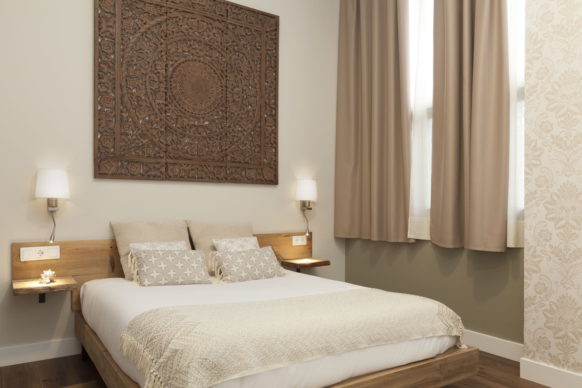 ROOM, DOUBLE BED, GARDEN AREA