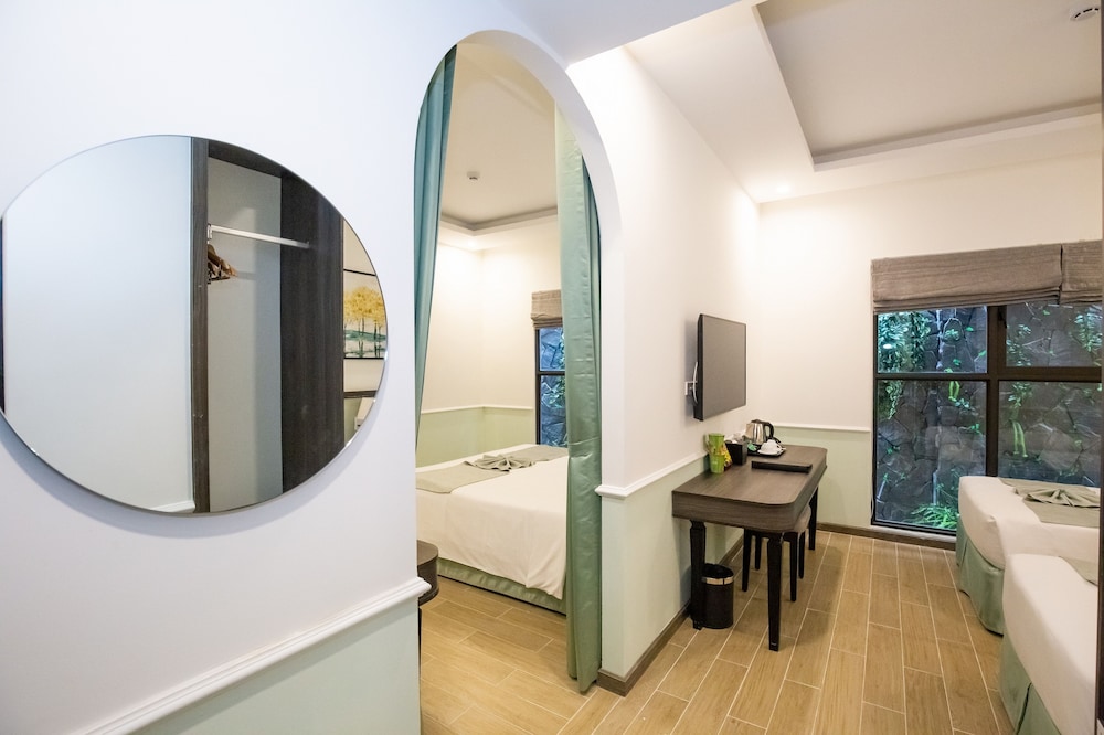 Paralia Hotel Phu Quoc 50/50