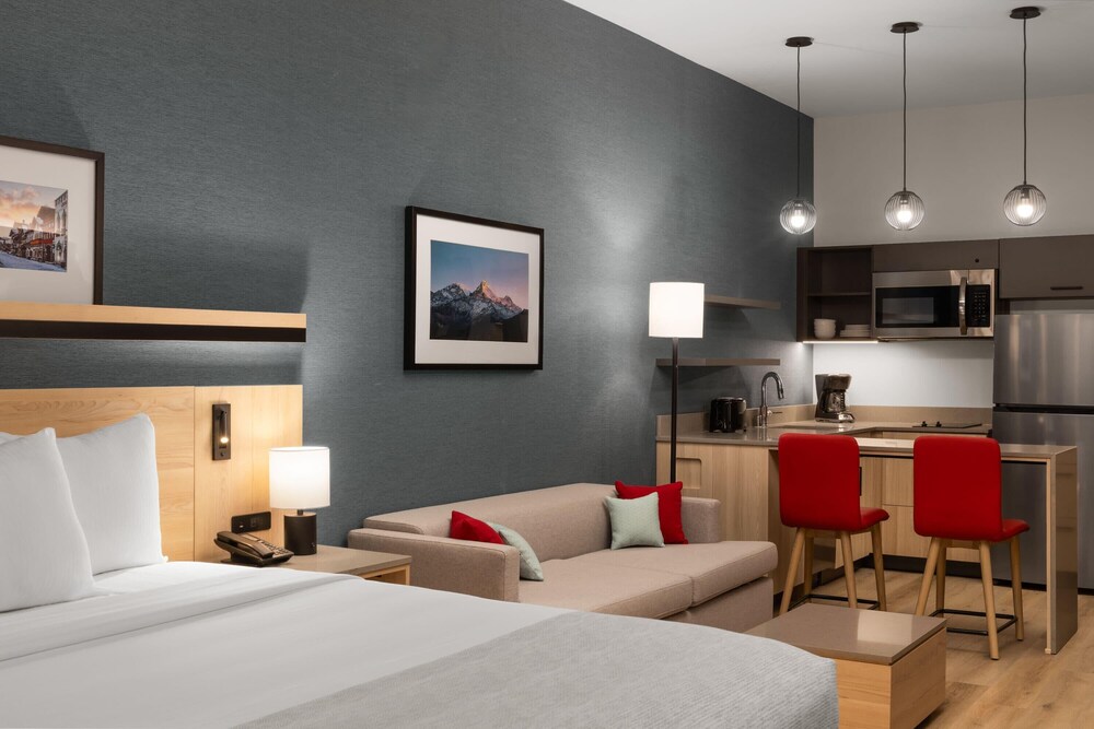 Hawthorn Extended Stay by Wyndham Leavenworth 50/61