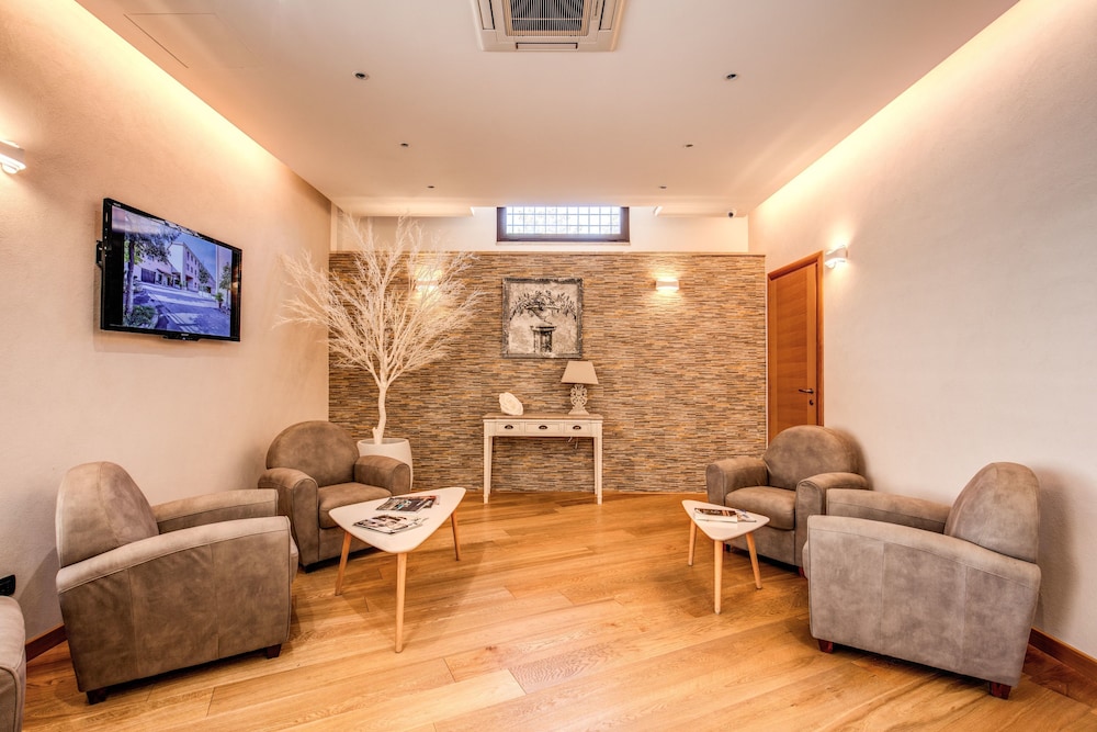 Hotel Roma Tiburtina 27/50