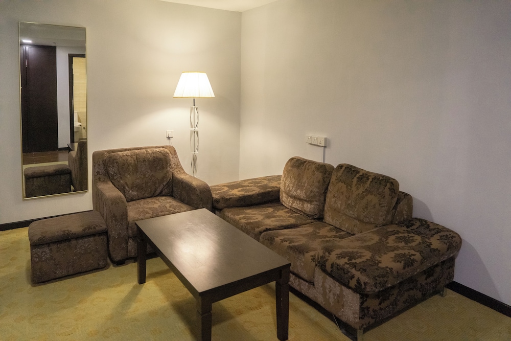 Pan Borneo Hotel Kota Kinabalu 45/66