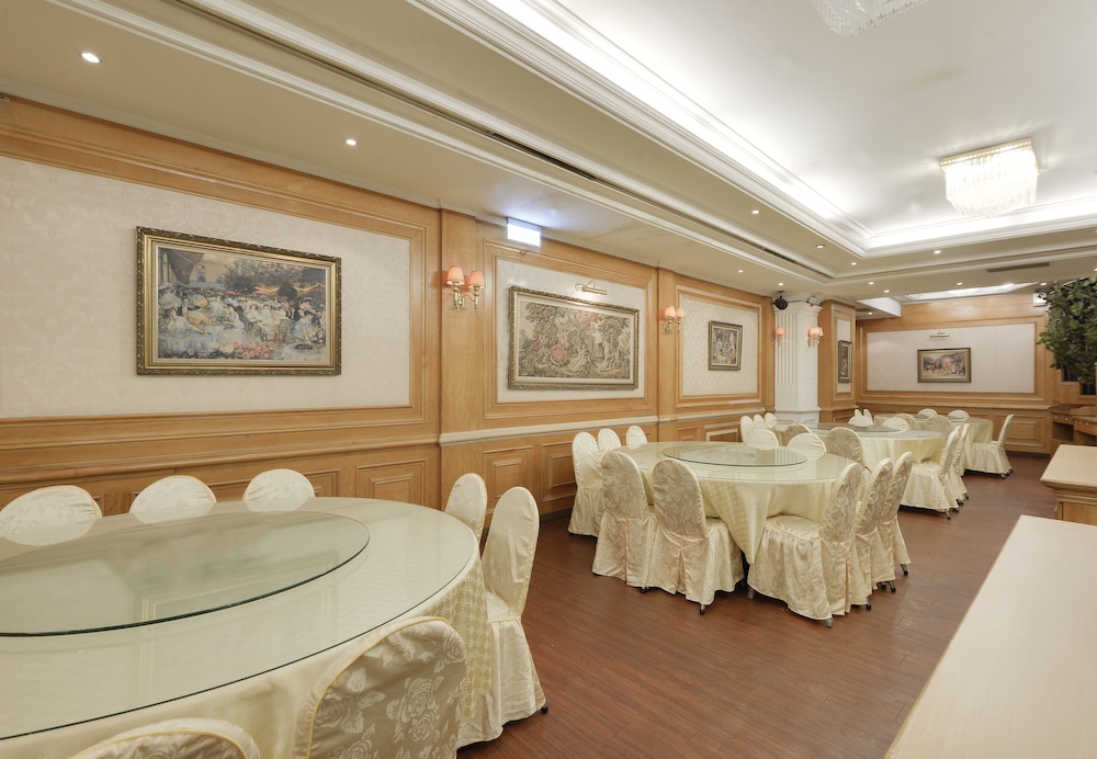 Forbes Hotel 13/20