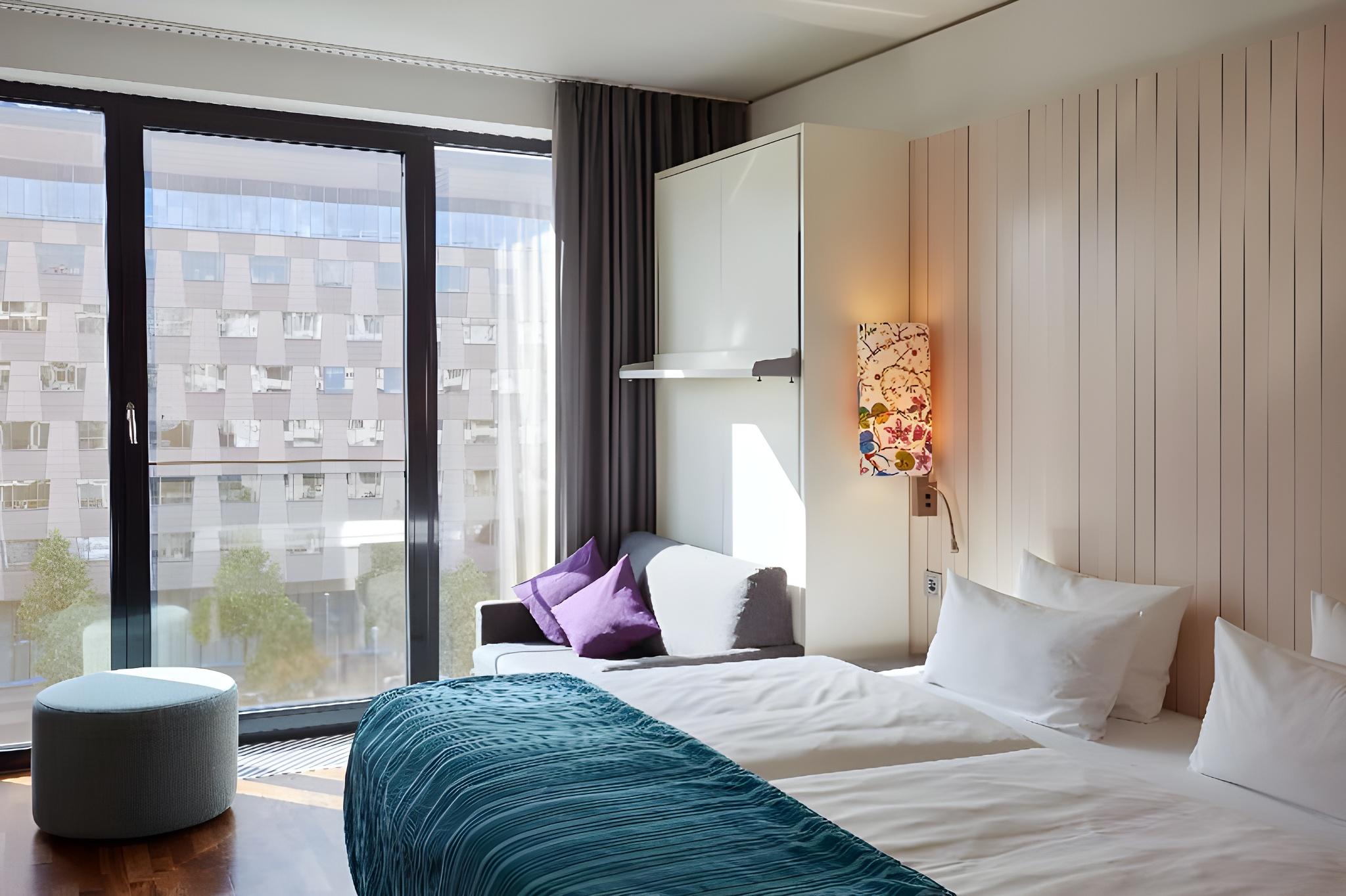Family 3, Standard, King Bed