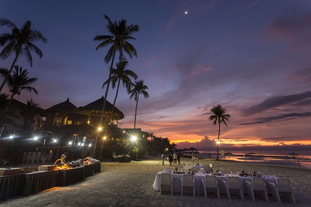 The Bellevue Resort Bohol 40/50