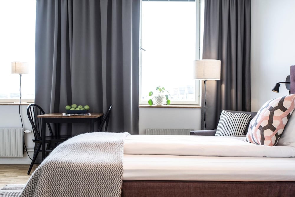 Biz Apartment Solna 24/36