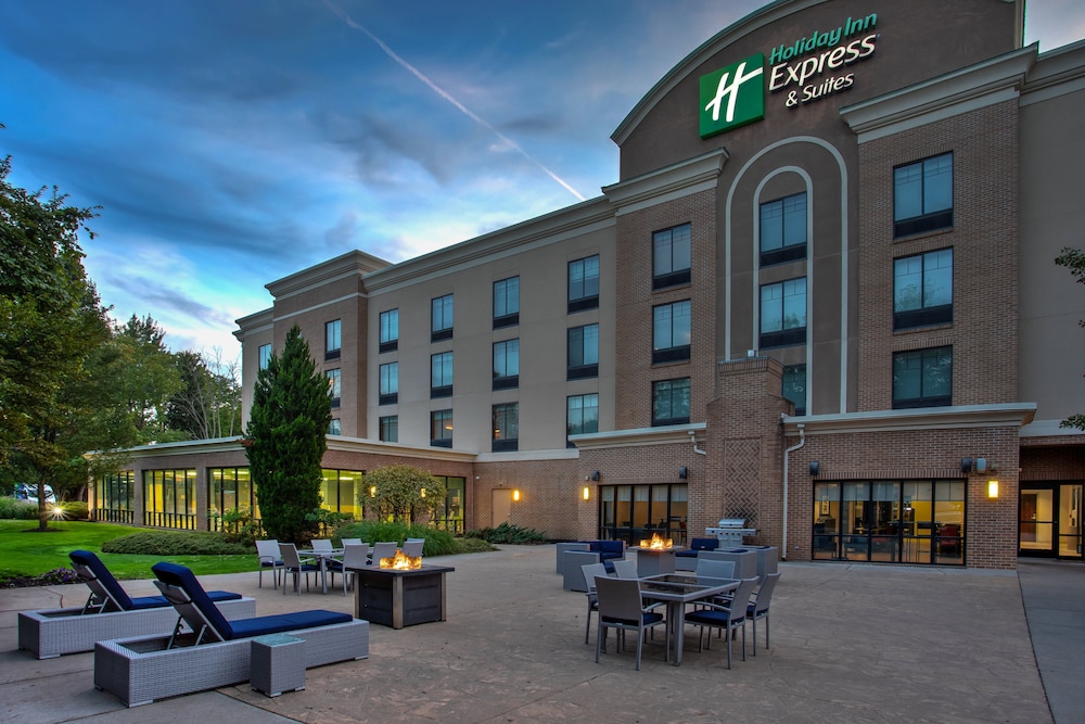 Holiday Inn Express & Suites Rochester Webster, an IHG Hotel 44/50