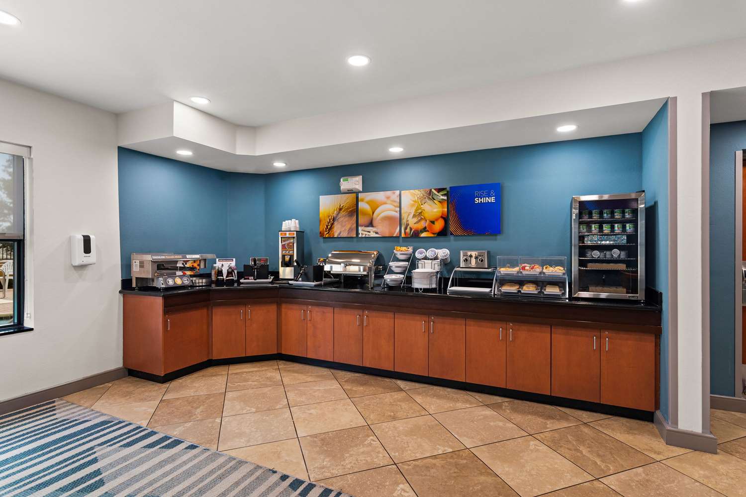 Comfort Suites Vero Beach I-95 4/17