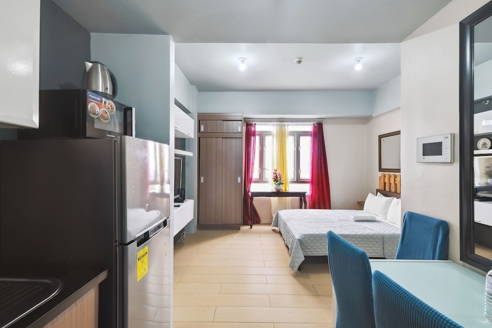 Tess and Tessha Condotel near T3 Airport 41/62