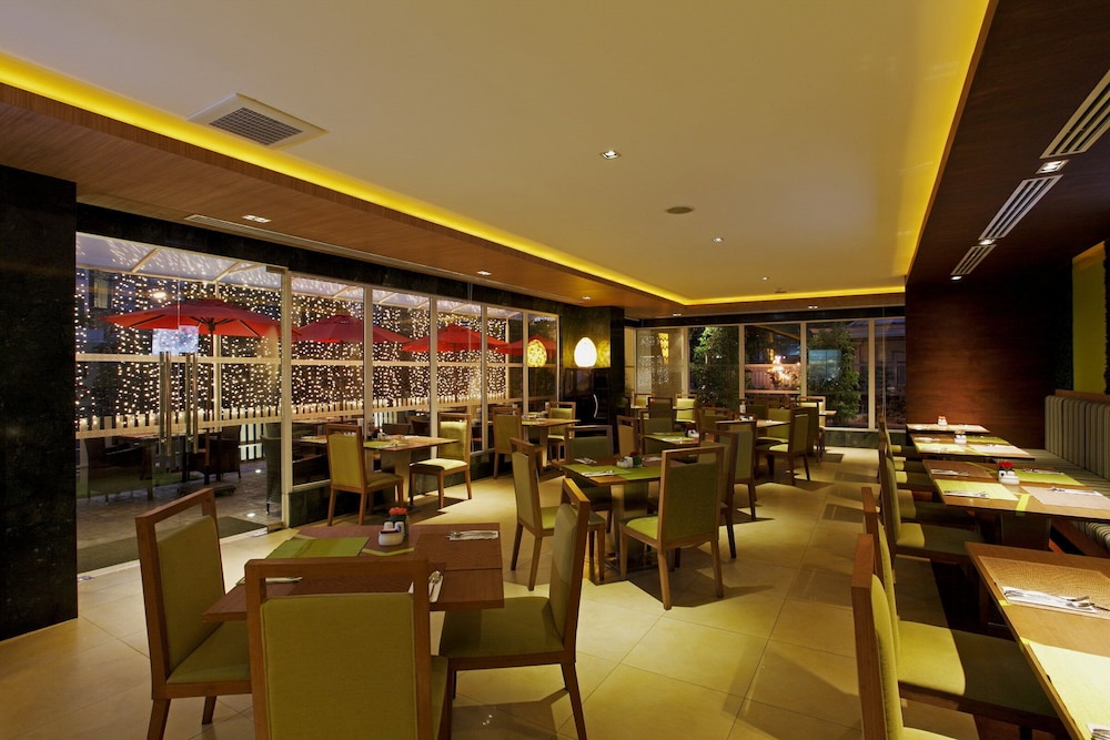 Centara Pattaya Hotel 49/59