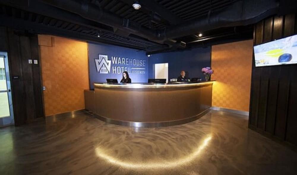 WAREHOUSE HOTEL 4/41