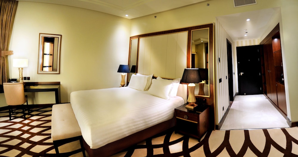 فندق بيات(Bayat Hotel) 20/65