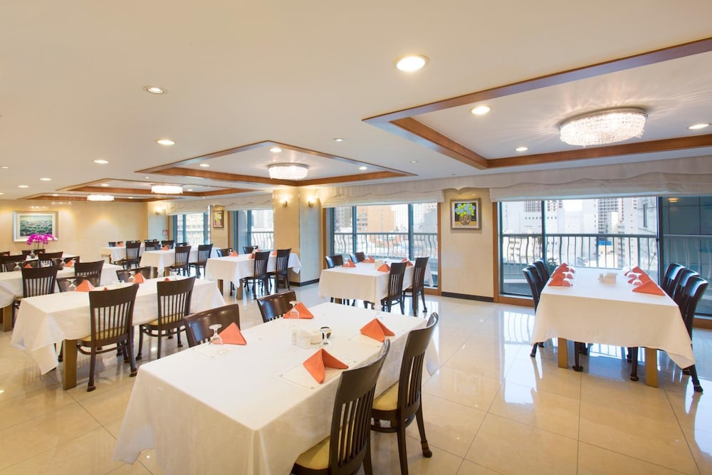 Libero Hotel 48/57