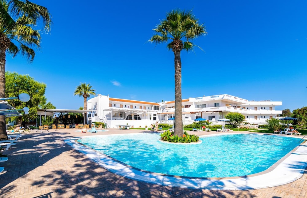 Sabina Hotel 53/53
