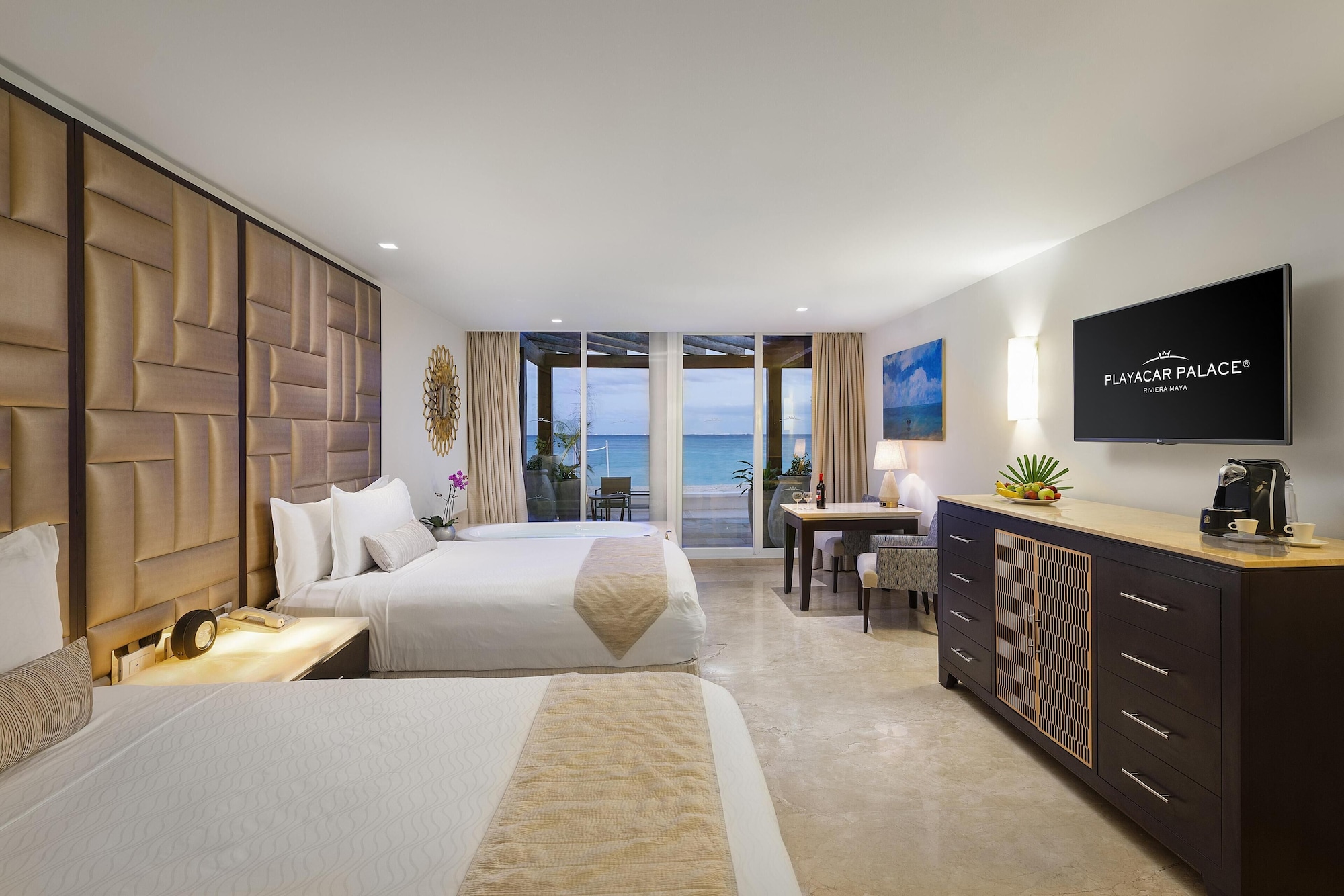 WALKOUT, SUPERIOR, SUITE, OCEAN FRONT