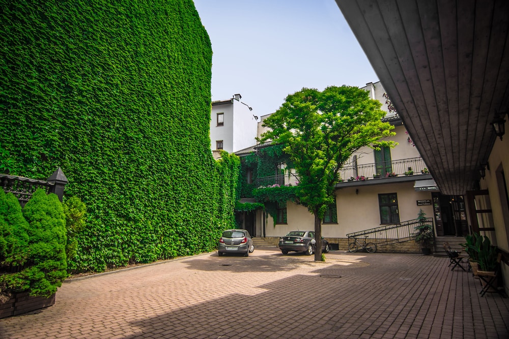 Hotel Fortuna Bis 67/75