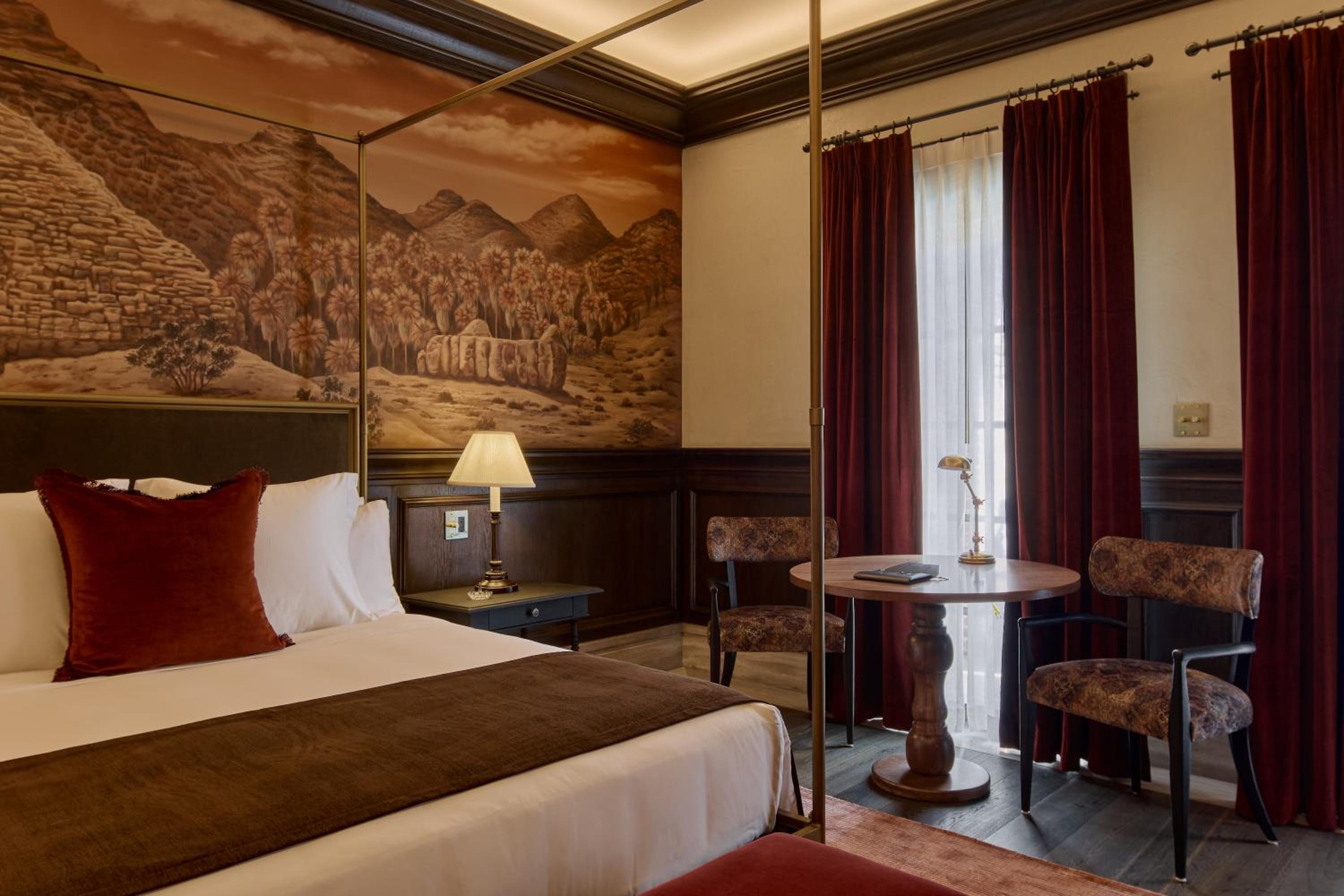 Deluxe, Suite, King Bed