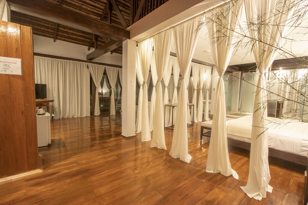 Ananyana Beach Resort 44/70