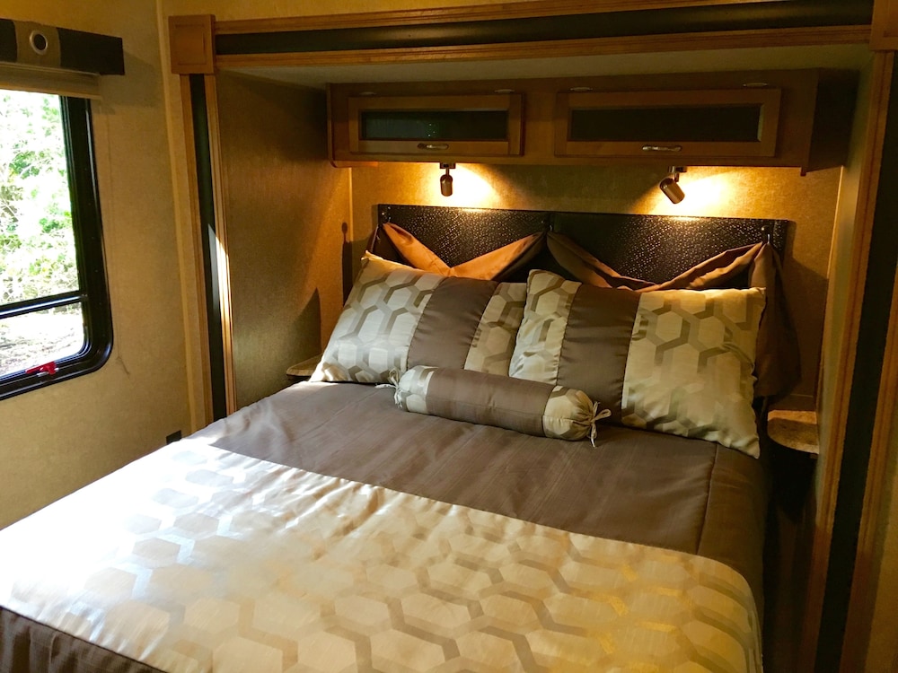 Enduro Rv Citrus Valley Resort 22/73