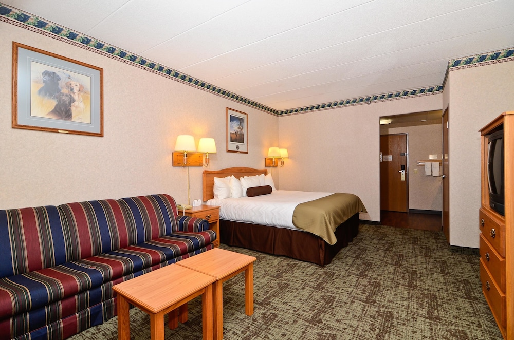 Best Western Northwoods Lodge 16/39