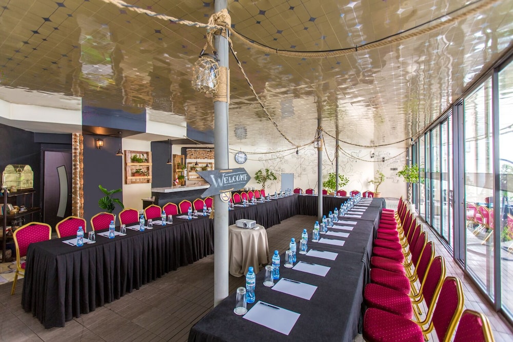 Cron Palace kosher Tbilisi Hotel 31/50