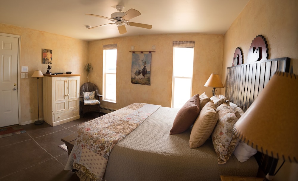 Skyridge Inn Bed & Breakfast 51/73