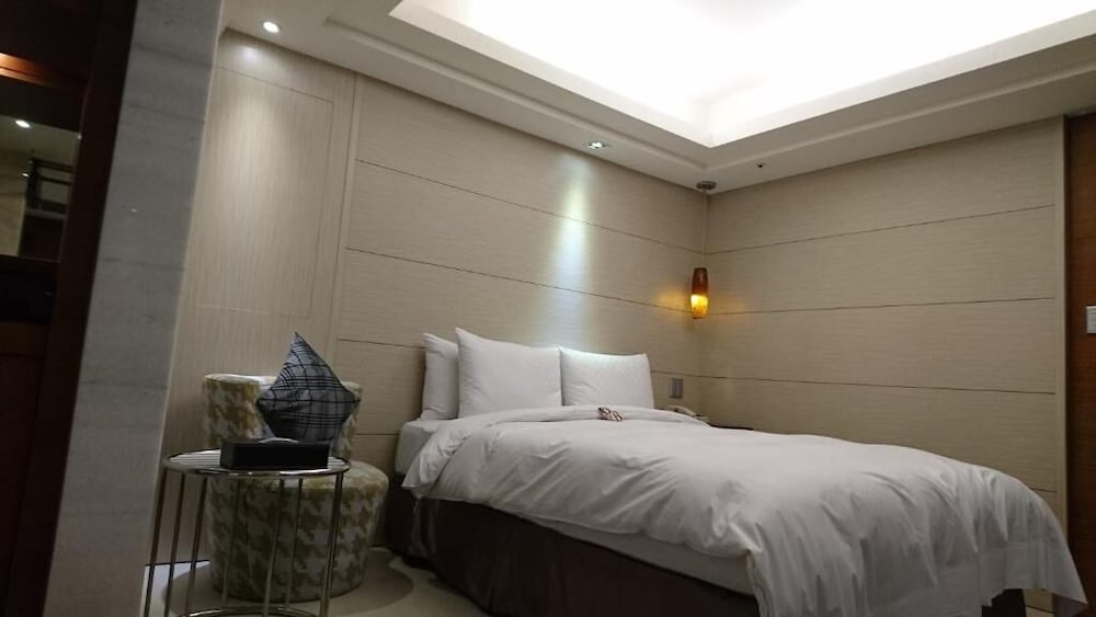 Burgary Hotel 25/50
