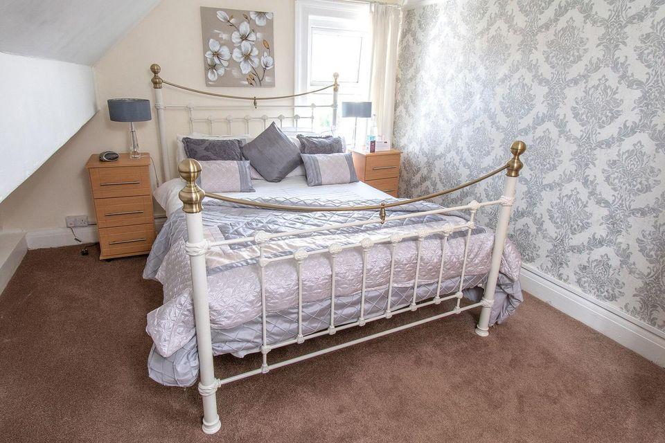 Room, Double Bed