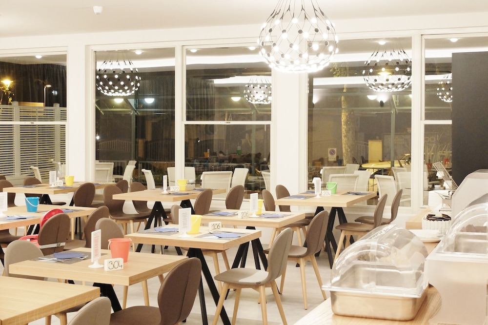 Hotel Aurea 54/66