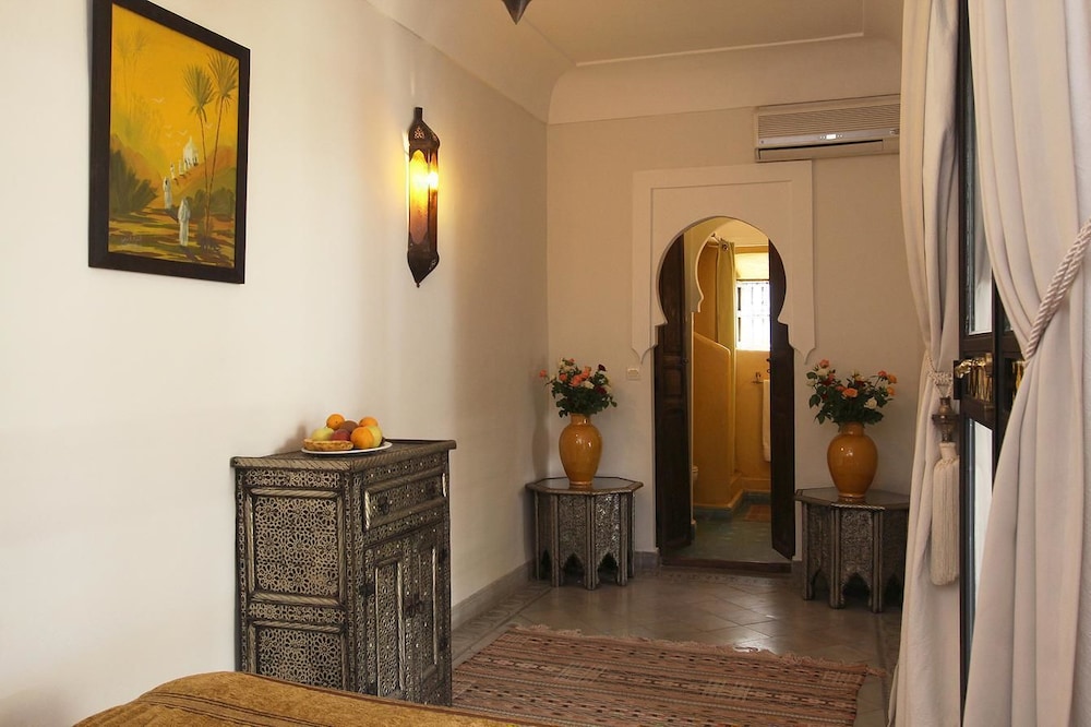 Riad El Youssoufi 27/45