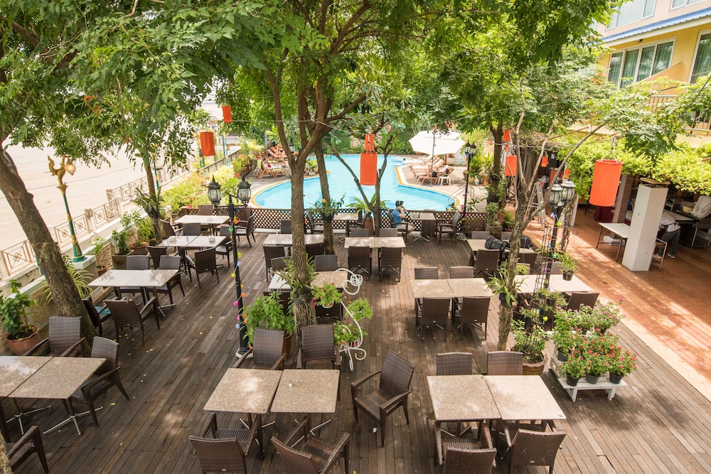 New Siam Riverside 49/64