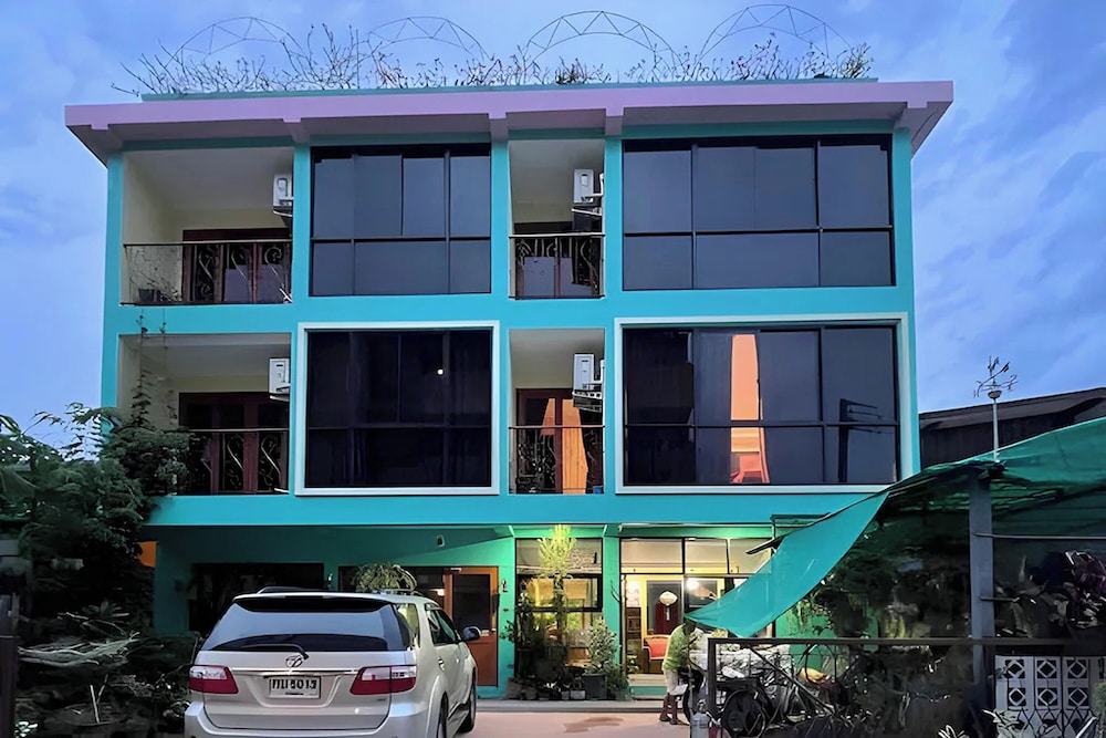 Chor Chang House 1/87