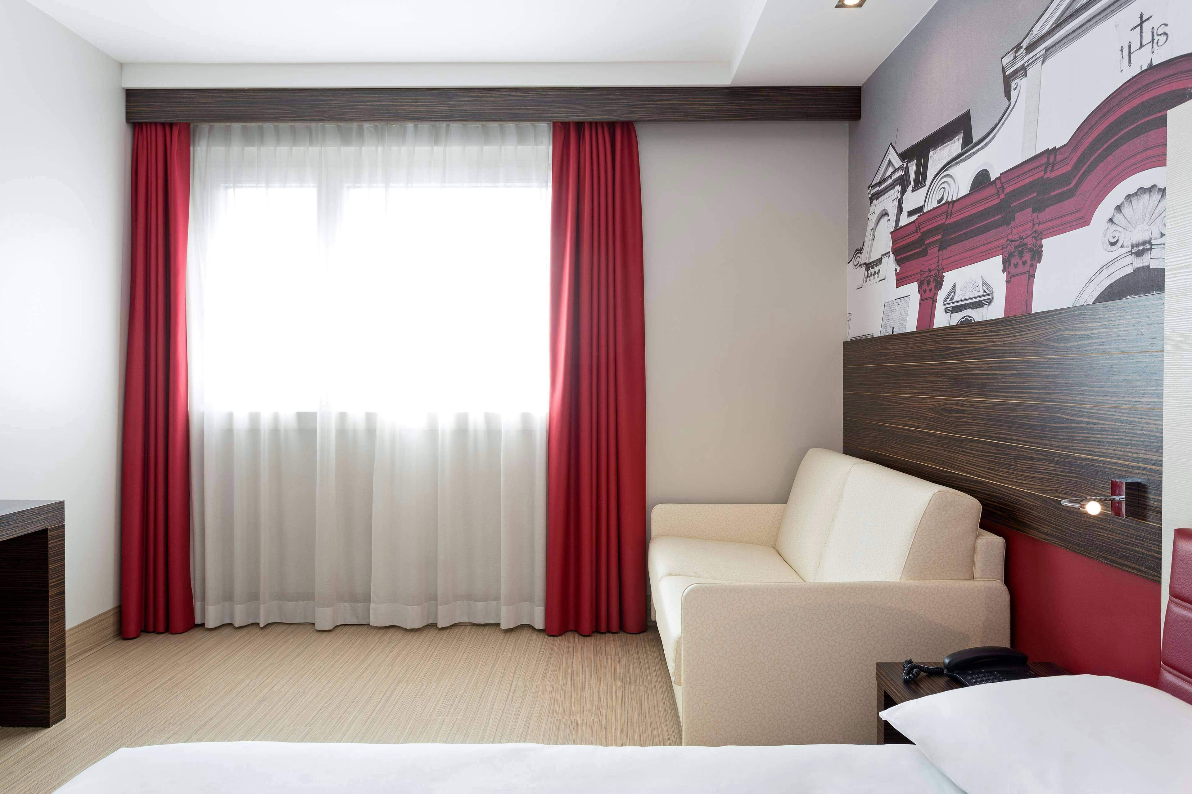 B&B Hotel Trento 12/22