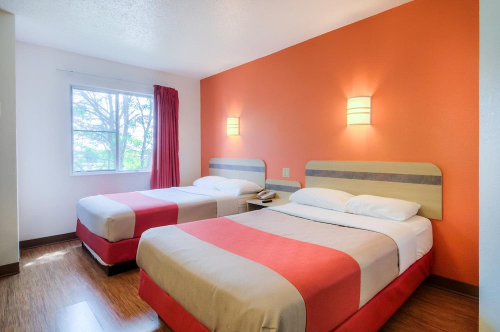 Motel6 Joliet, IL - Chicago - I-55 21/57