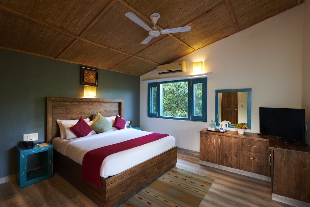 Acorn Hideaway Resort and Spacorbett 15/50