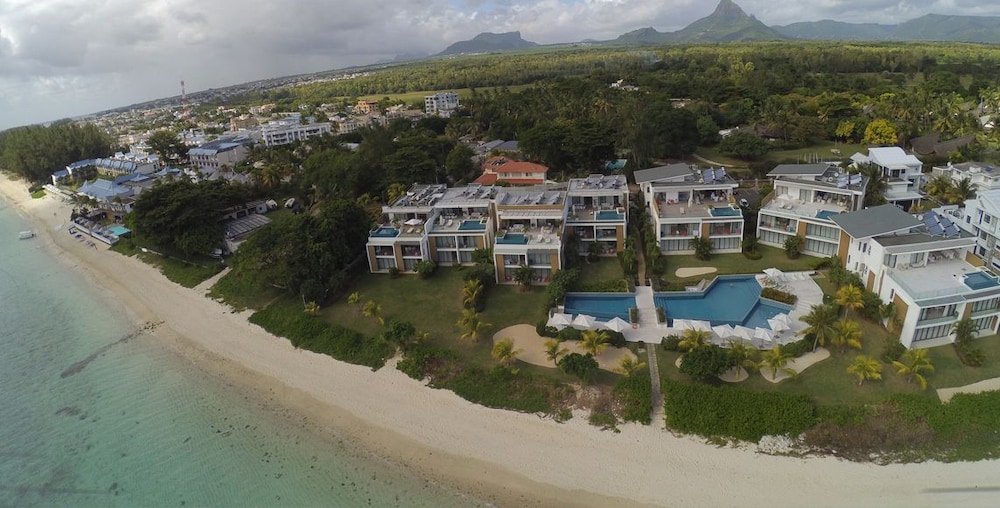 Villasun Seafront Apartment at Cap Ouest 3/29