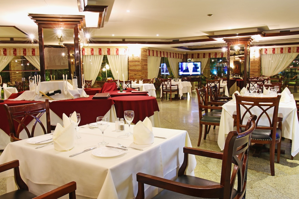 Yotau All Suites Hotel 33/50