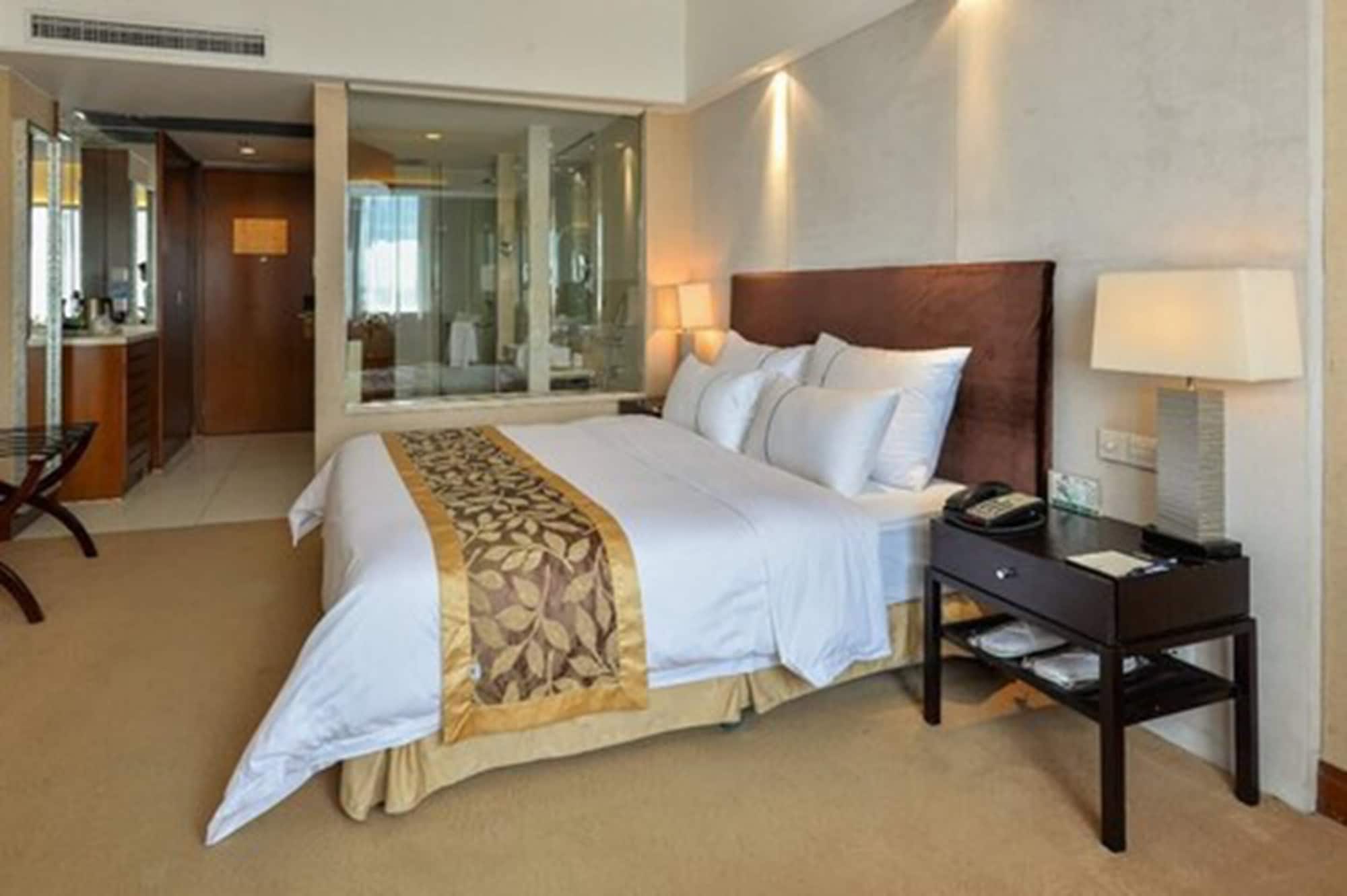 CLASSIC, DOUBLE BED, PARK VIEW