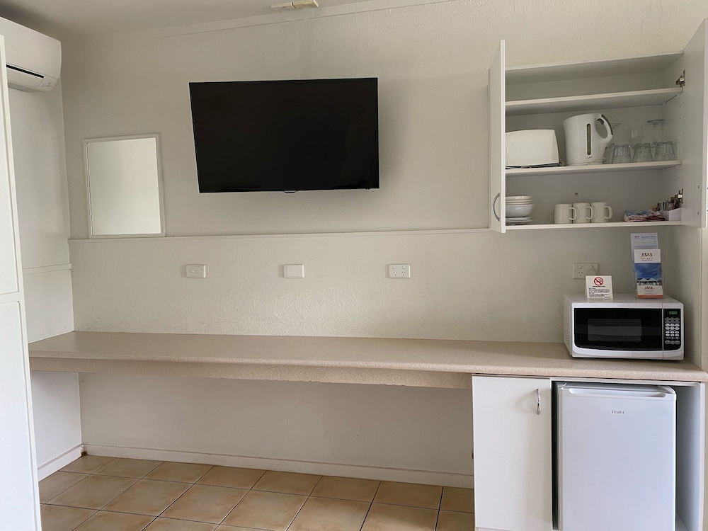 Sorrento Beach Motel 36/44