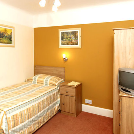 Russel Court Hotel Bournemouth Central 25/45