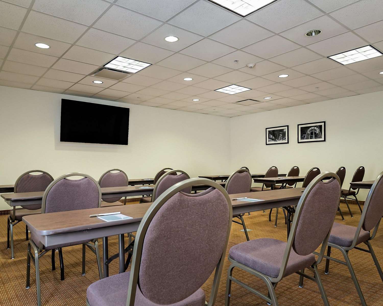 Sleep Inn & Suites Fort Scott 35/41