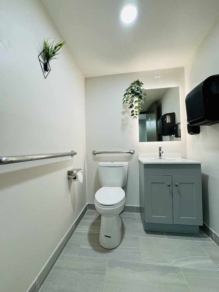 Wingate by Wyndham Williamsburg 49/49