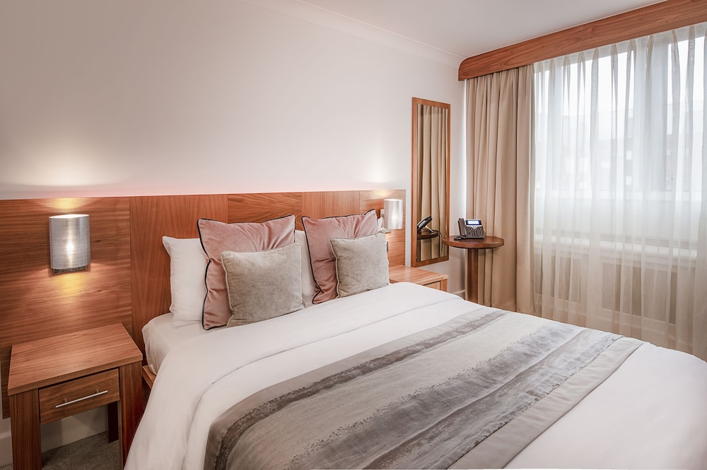 1 BEDROOM, CITY, DOUBLE BED
