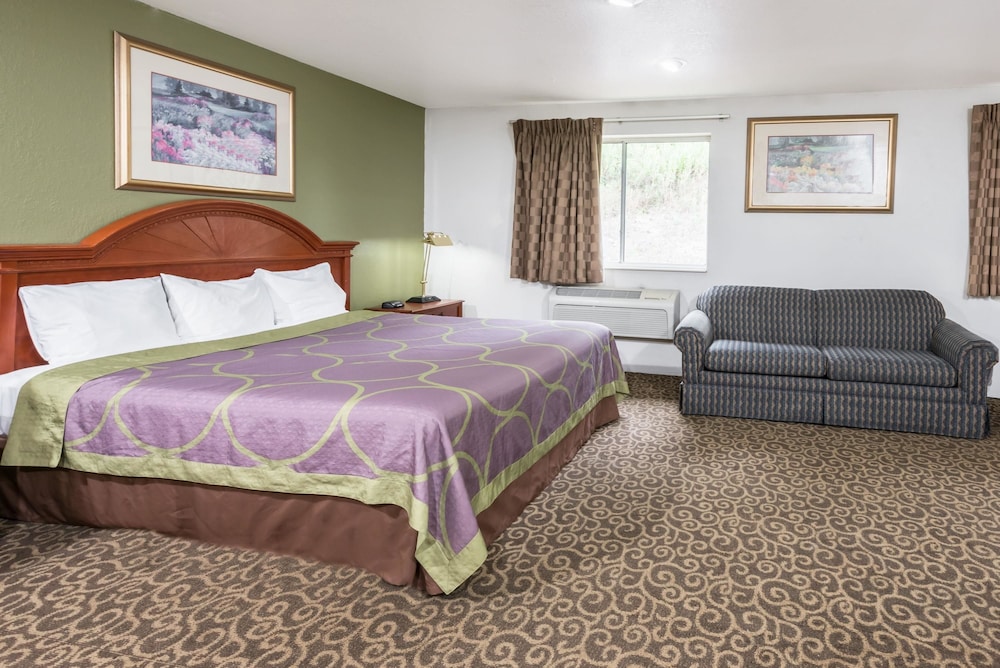 Super 8 by Wyndham Pittsburgh/Monroeville 17/47