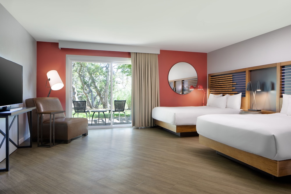 ROOM, 2 QUEEN BEDS, PET FRIENDLY, PATIO