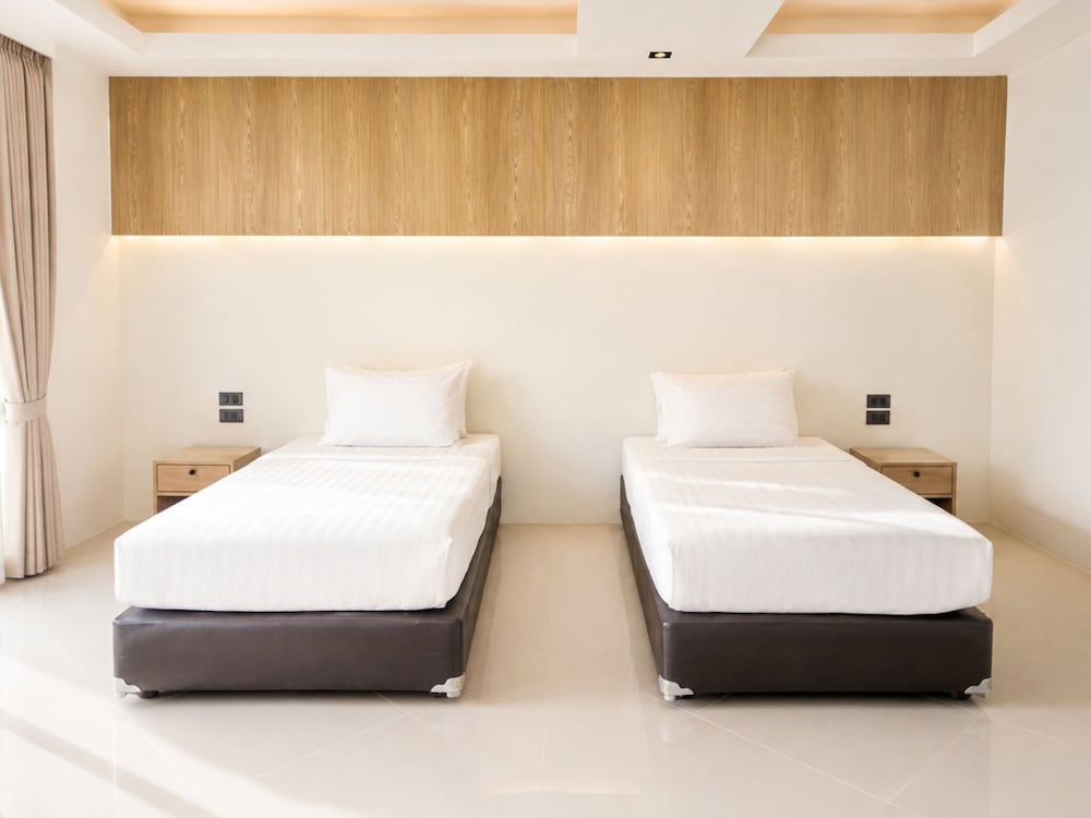 Pine, Retreat, Suite, King Bed, Bathtub