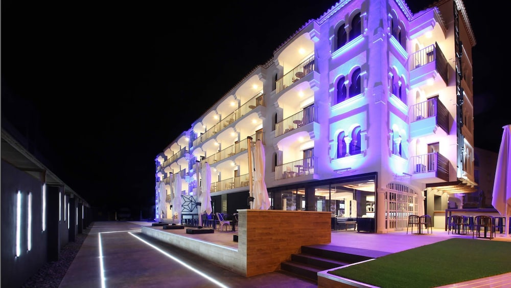 The Element Hotel 1/29